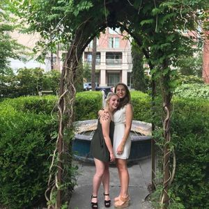 Meet your Posher, Ellis